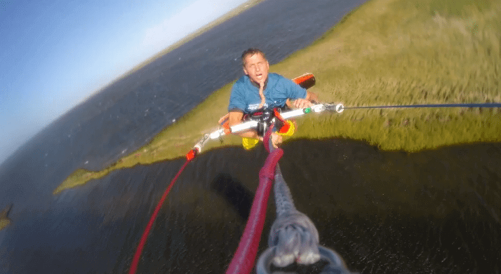 [:es]Serpiente ataca a kiter.[:en]Snake attack kiter[:] 2