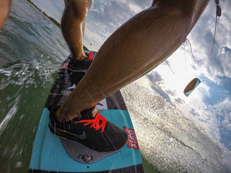 SHFIX Kitesurf con deportivas